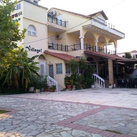 The Village إيغومينيتسا المظهر الخارجي الصورة